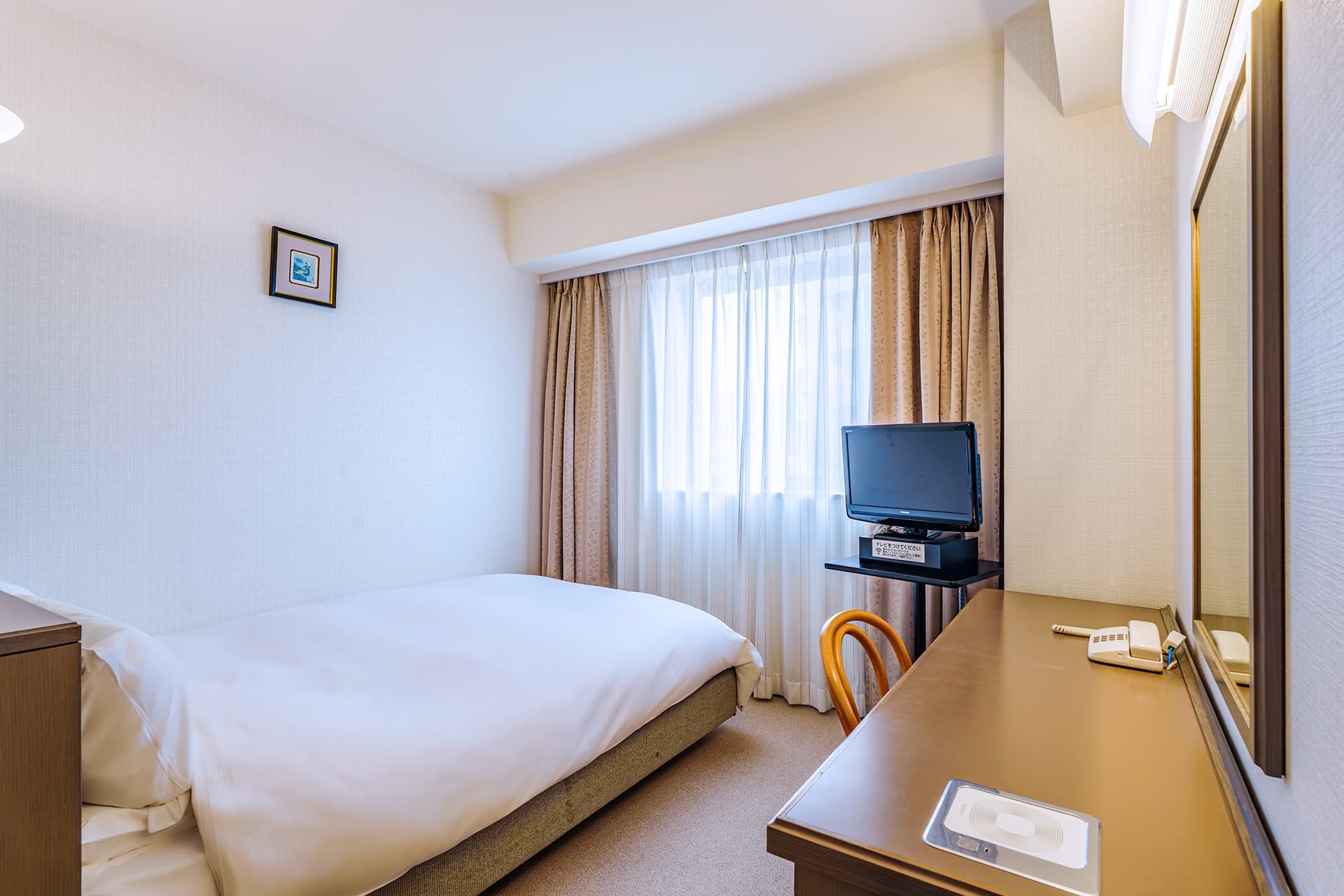 長野リンデンプラザホテルは快適な空間とおもてなしで、お客様をお迎えいたします。